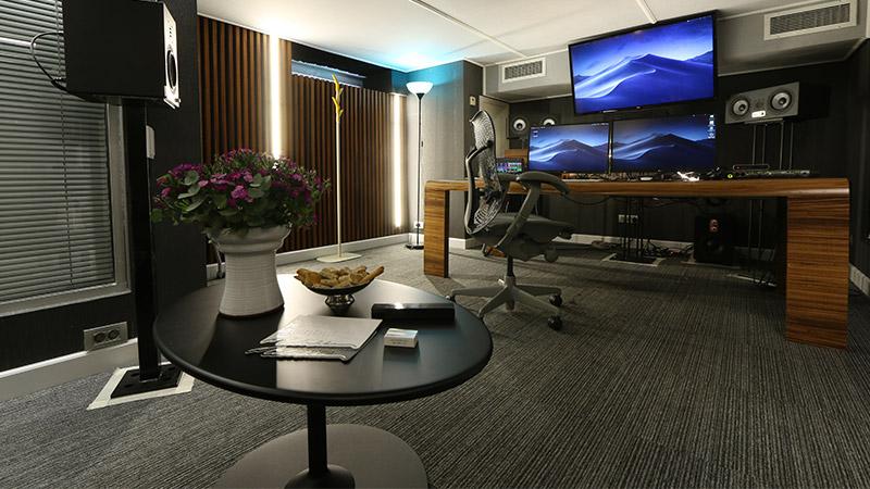 Black Room