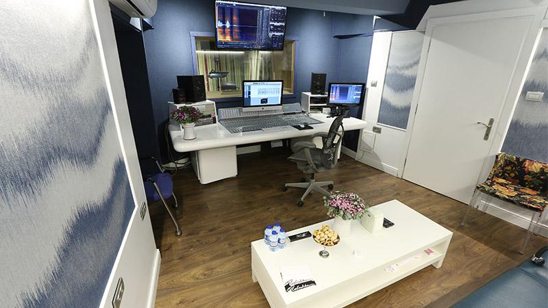 Blue Room